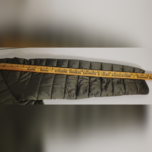 Goodfella Men's Olive Puffer Jacket - Picture 9 of 10